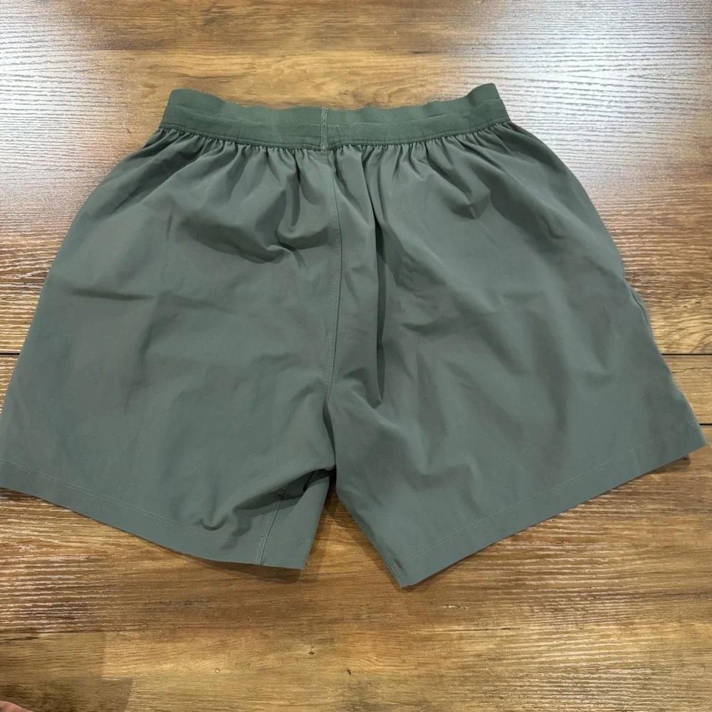 Gymshark Hybrid 6” Short - Picture 5 of 7